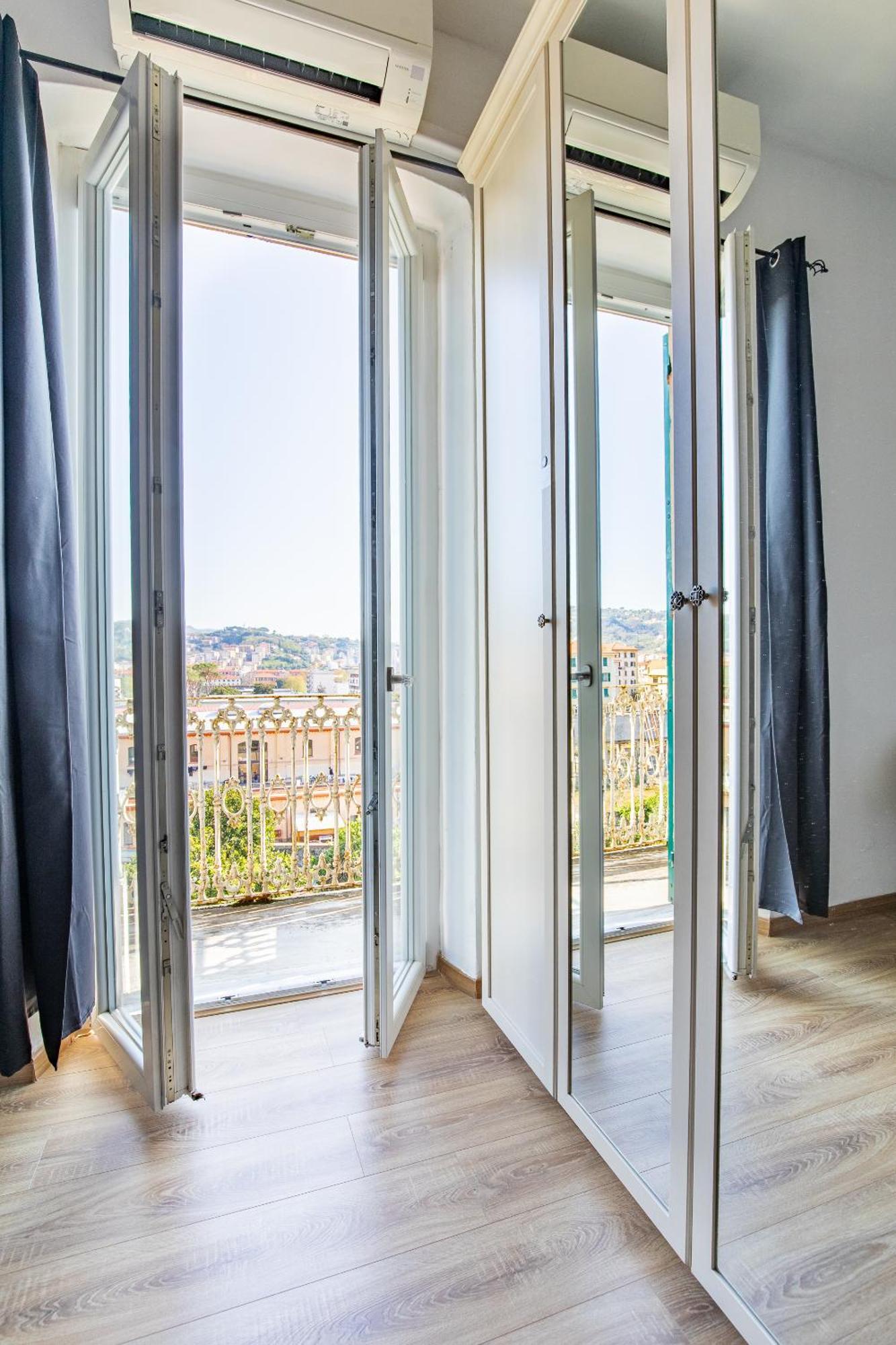 Apartamento Elegante Dimora La Spezia-Free Parking Exterior foto